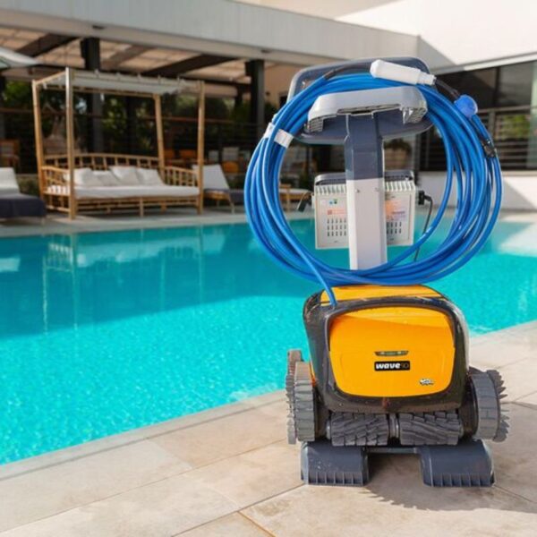 Dolphin Wave 90i Commercial Pool Robot - Image 4